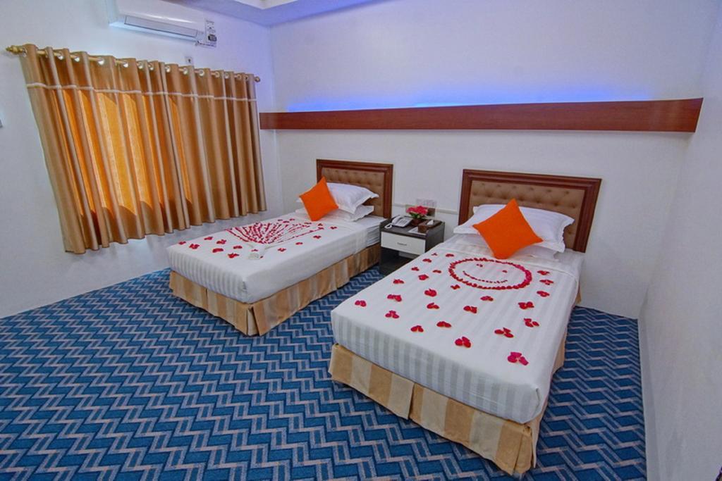 Perfect Hotel Мандалей Екстериор снимка