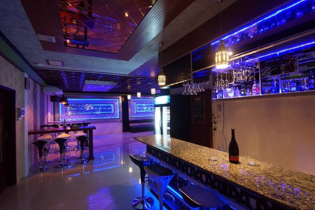 Perfect Hotel Мандалей Екстериор снимка