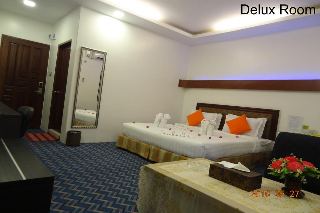 Perfect Hotel Мандалей Екстериор снимка