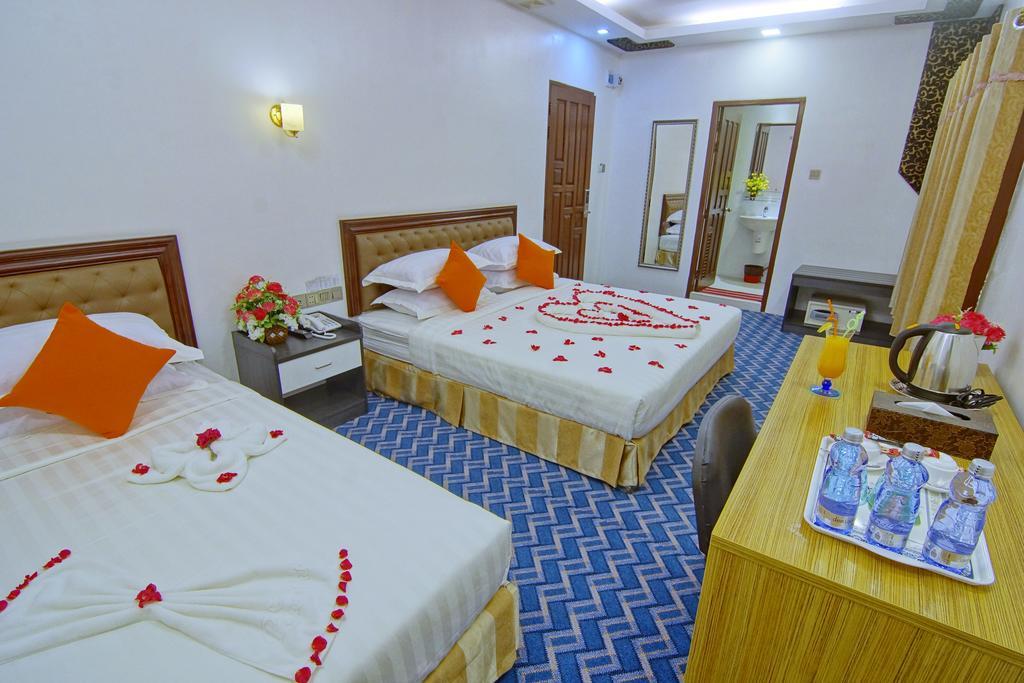 Perfect Hotel Мандалей Екстериор снимка