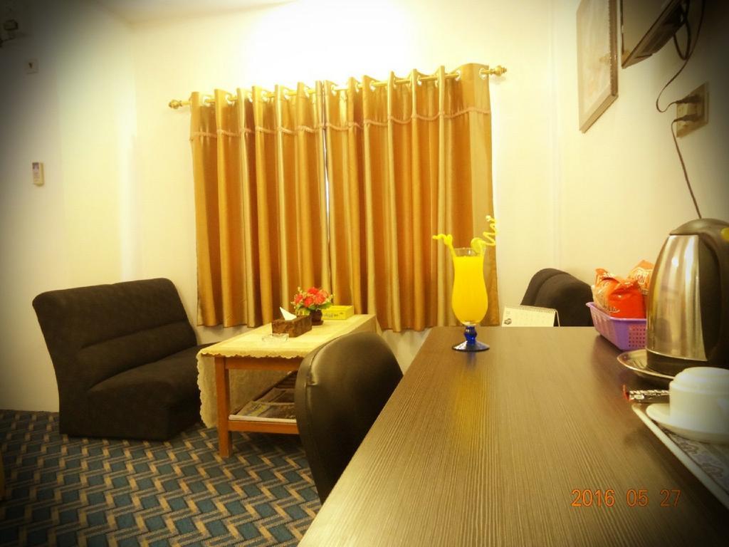 Perfect Hotel Мандалей Екстериор снимка