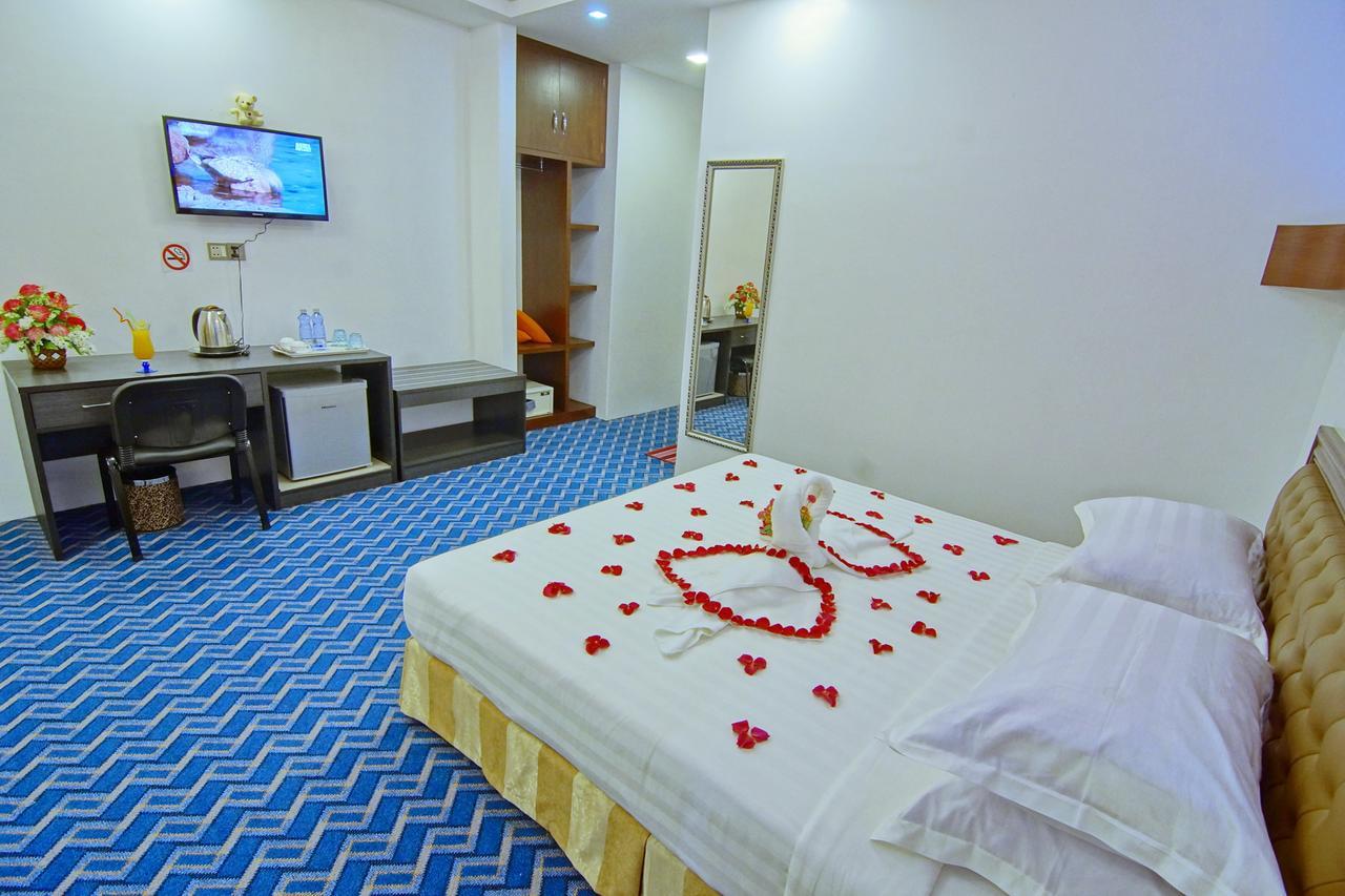 Perfect Hotel Мандалей Екстериор снимка