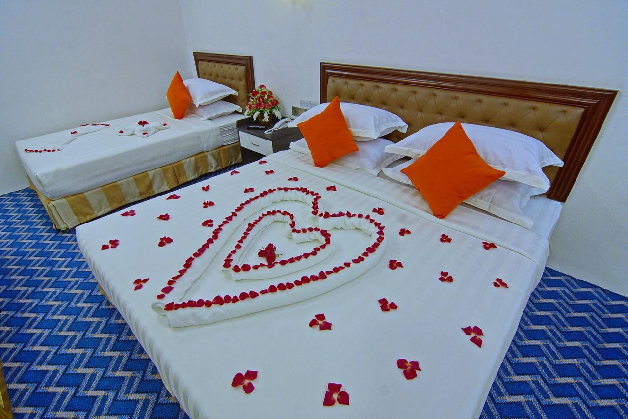 Perfect Hotel Мандалей Екстериор снимка