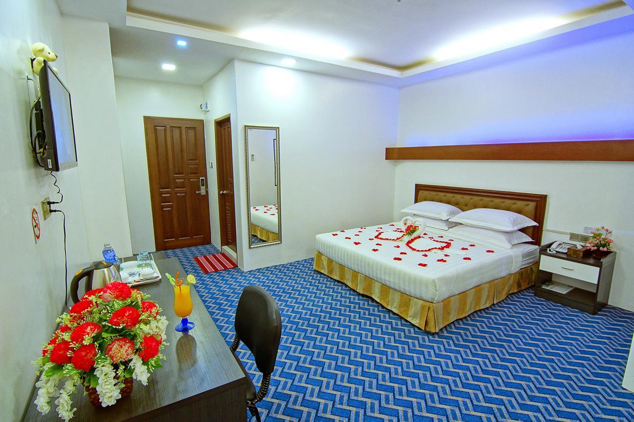 Perfect Hotel Мандалей Екстериор снимка